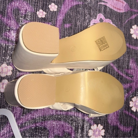 chunky platform heels sandals size 37 (6.5-7) cream/off white color - Picture 6 of 7